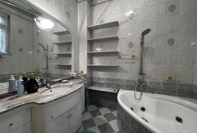Casă individuală cu 12 camere cu Canalizare în Dorobanți - 18