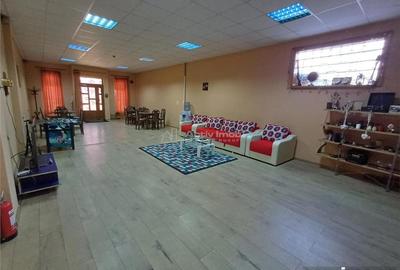 Casă cu 5 camere cu Teren 140 Mp în Moldova Nouă - 11