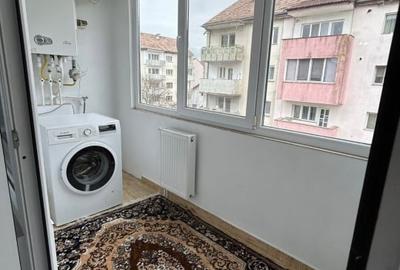 Apartament cu 2 camere decomandat, mobilat în Calea Moldovei - 9