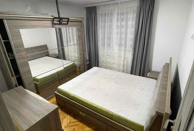 Apartament cu 3 camere semidecomandat în Central - 3