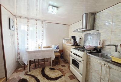 Casă cu 3 camere cu Canalizare în Smârdan - 3