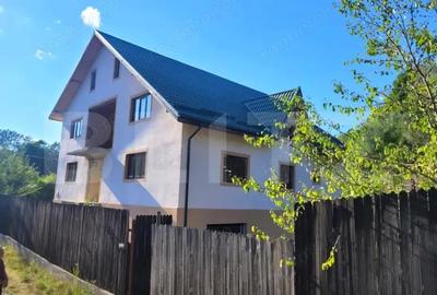 Casa spa?ioasa ideala pentru re?edin?a , casa de vacan?a sau pensiune - 8