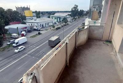 Apartament cu 4 camere 90mp, et. 4, in zona industriala Tecuci - 1