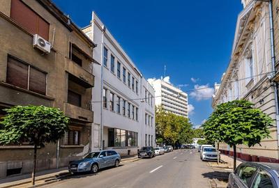 Cladire ultracentrala de vanzare Bulevardul Decebal Co... - 2