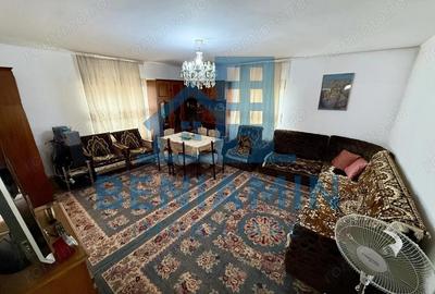 Casă cu 3 camere cu Teren 237 Mp în 1 Mai - 9