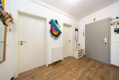 Apartament cu 2 camere decomandat în Tractorul - 15