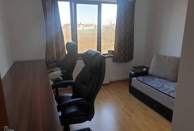 Apartament cu 2 camere decomandat în Astra - 3