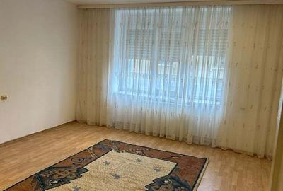 Casa de vanzare, Caransebes, strada principala - 150000 Euro!!!! - 3
