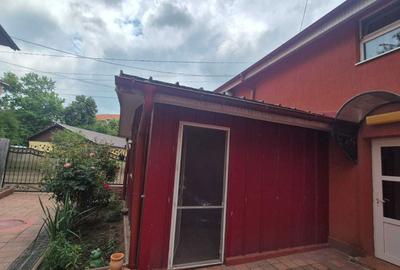 Casă cu 4 camere în Ultracentral - 1