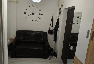 Garsonieră decomandată, mobilată în Titan - 4