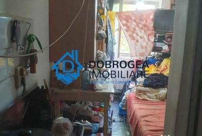 Garsonieră decomandată în Central - 1
