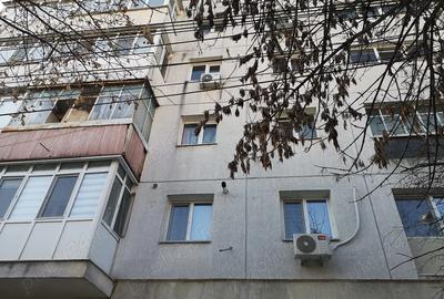 Vand apartament 3 camere, cf.1, et. 2, 2 bai, 2 balcoane, 72,47mp, pe mijloc, izolat, proprietar. - 1
