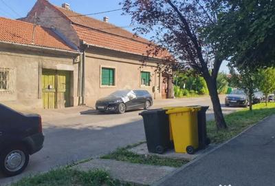 Apartament cu 3 camere semidecomandat în Traian - 18