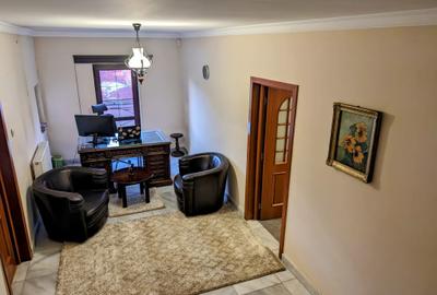 Casă individuală cu 5 camere cu Canalizare în Bucureștii Noi - 12