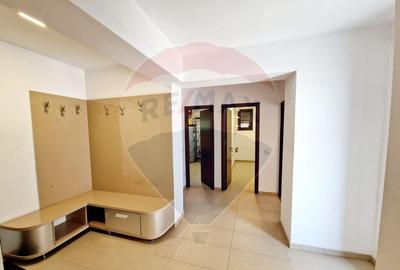 Casa / Vila cu 4 camere de vanzare - 2