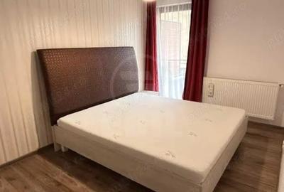 Apartament cu 3 camere semidecomandat, mobilat în Central - 3