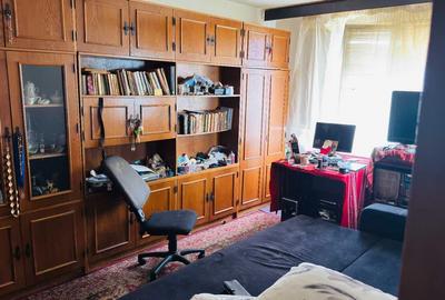 Apartament cu 3 camere decomandat în 1 Decembrie 1918