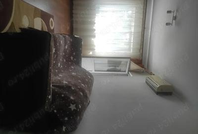 Apartament cu 3 camere decomandat în Central - 1