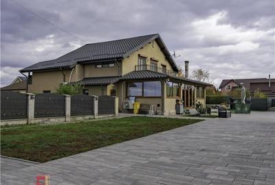 Casa moderna cu piscina, panouri solare, pompa caldura si teren de 1400 mp, Erne - 1
