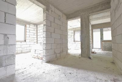 Casă cu 7 camere cu Teren 250 Mp în Roșu - 18