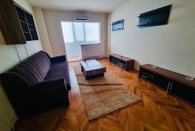 Închiriez apartament 3 camere, decomandat, Zona Dacia, str. Timiș - 2