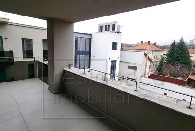 Apartament cu 3 camere semidecomandat, mobilat în Aeroport - 29