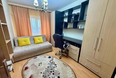 Nicolina - 3 Camere Decomandat - 2 Bai - 80 Mp - Bloc 1990 - 8