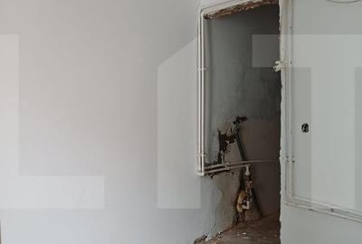 Casa de vanzare cu  2 camere ,Curtea41 - Tg Secuiesc, zona centrale - 4
