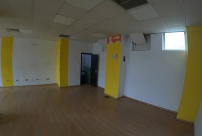 Spatiu Comercial de Inchiriat 70 mp, Fatada din Sticla, Zona Centrala! - 12