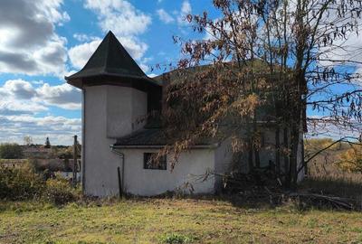 Casă cu 4 camere în Central - 3