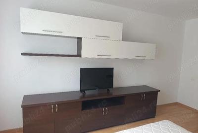 Garsonieră decomandată în Central - 1