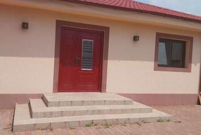 Casă cu 3 camere cu Teren 590 Mp în Petrești - 6