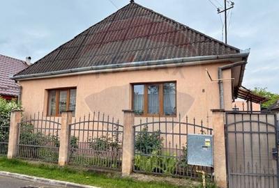 Casă individuală cu 5 camere cu Canalizare în Nord-Vest - 2