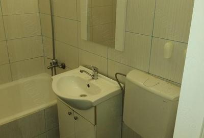 Garsonieră decomandată în Brădești - 3