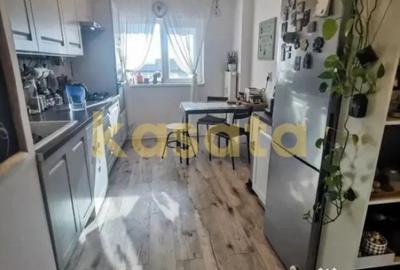Apartament cu 4 camere decomandat în Obor