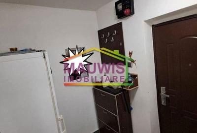 5 min metrou gars Cf.1 cu balcon etaj 3/10 pe mijloc de bloc mixt1978 - 5