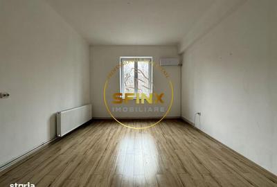 Apartament cu 3 camere în Romană