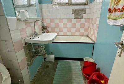 Tătărași - Posta , apartament 4 camere , decomandat , etaj 1 - 7