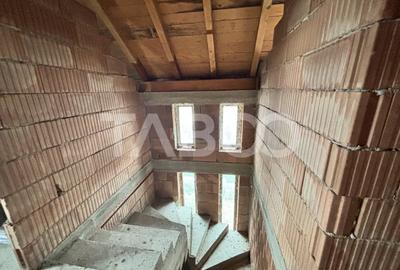 Casa individuala de vanzare zona deosebita in Sura Mare Sibiu - 2