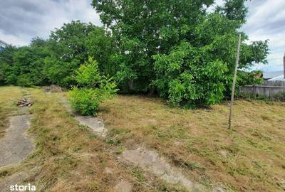 Teren de 1000 mp, în Central