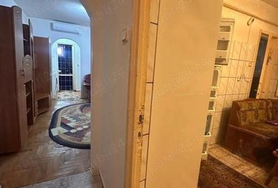 Apartament cu 3 camere decomandat în Central - 1