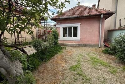 Casă cu 3 camere cu Teren 460 Mp în Central - 7
