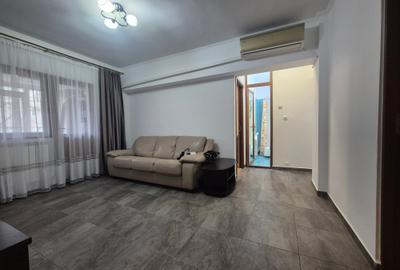 Apartament cu 4 camere semidecomandat în Capitol