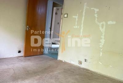 Apartament cu 4 camere decomandat în Rahova - 5