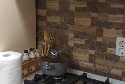 Vand camera camin cu tot cu mobila va rog ma suna?i pe whaysapp la nr - 2