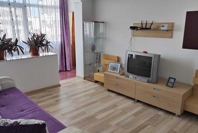 Apartament cu 2 camere semidecomandat în City Park Mall