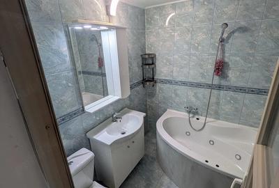 Apartament cu 3 camere decomandat în Central - 2