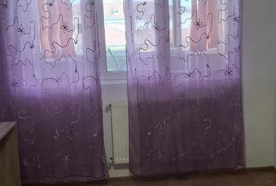 Garsonieră decomandată în Central - 2