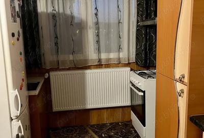 Apartament cu 3 camere decomandat în Central - 1