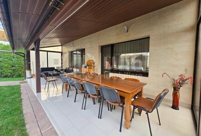 Casă individuală cu 10 camere cu Canalizare în Iris - 2